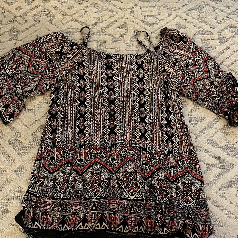 Boho Aztec Top - Picture 4 of 10